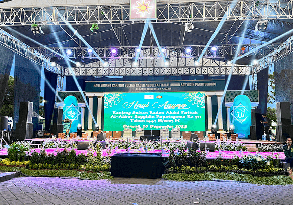 Acara Keagamaan & Kampanye